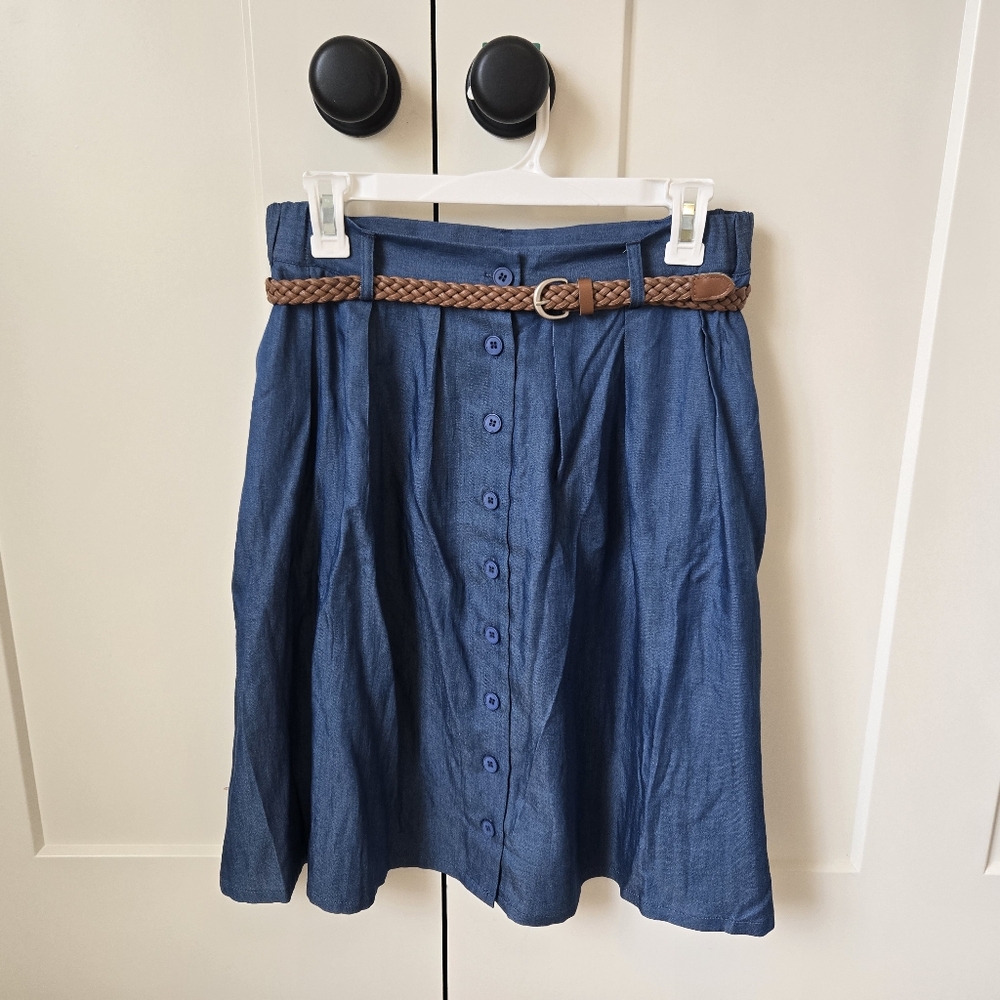 NWT ModCloth Chambray Bookstore's Best Button Front Skirt Size M - Picture 7 of 10